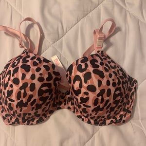 Brand new Pink t-shirt bra